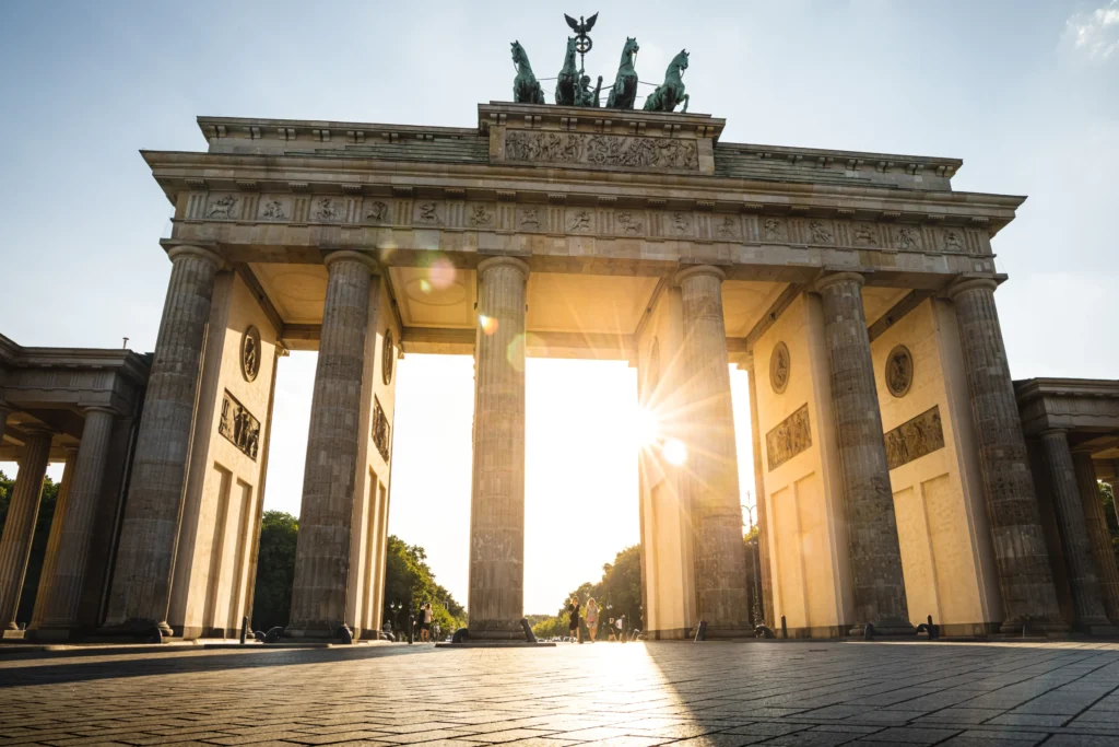 brandenburg gate can't miss